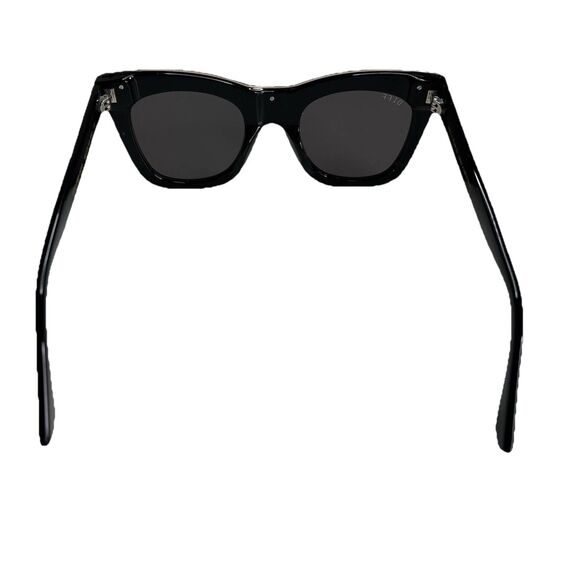 DIFF Kaia II Cat-eye Polarized Lens Sunglasses w/ Case And Cleaning Cloth - Picture 6 of 10
